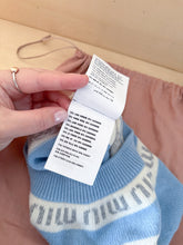 Carica l'immagine nel visualizzatore di Gallery, Miu Miu Basco Lana &amp; Cashmere Azzurro/Bianco
