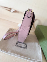 Carica l&#39;immagine nel visualizzatore di Gallery, Gucci Borsa Gilbert GG Jumbo Color Rosa Antico
