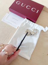 Carica l'immagine nel visualizzatore di Gallery, Gucci Portachiavi Charm Ancora GG
