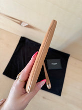 Carica l&#39;immagine nel visualizzatore di Gallery, Saint Laurent Clutch Rive Gauche

