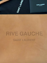 Carica l&#39;immagine nel visualizzatore di Gallery, Saint Laurent Clutch Rive Gauche
