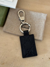 Carica l'immagine nel visualizzatore di Gallery, Gucci Portachiavi GG Signature Dorian
