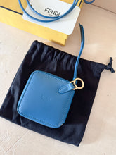 Carica l&#39;immagine nel visualizzatore di Gallery, Fendi Portamonete FF Color Petrolio
