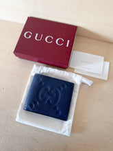Carica l'immagine nel visualizzatore di Gallery, Gucci Portafoglio Uomo GG Jumbo Blu
