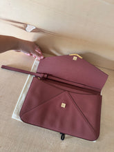 Carica l'immagine nel visualizzatore di Gallery, Fendi Pochette 2Jours Color Terracotta

