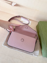 Carica l&#39;immagine nel visualizzatore di Gallery, Gucci Borsa Gilbert GG Jumbo Color Rosa Antico
