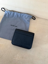 Carica l'immagine nel visualizzatore di Gallery, Balenciaga Portafoglio Compact Donna Nero Logo
