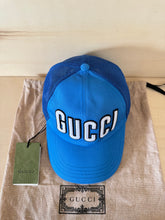 Carica l&#39;immagine nel visualizzatore di Gallery, Gucci cappellino limited edition scritta logo
