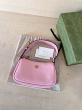 Carica l'immagine nel visualizzatore di Gallery, Gucci Borsa Mini Aphrodite Rosa Cipria
