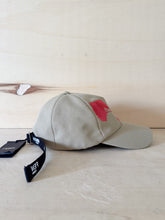 Carica l&#39;immagine nel visualizzatore di Gallery, Fendi Cappellino Stampa Floreale Limited Edition
