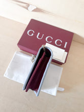 Carica l&#39;immagine nel visualizzatore di Gallery, Gucci GG Marmont Wallet On Chain Bicolor
