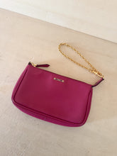 Carica l'immagine nel visualizzatore di Gallery, Fendi Pochette Ciclamino
