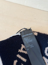 Carica l&#39;immagine nel visualizzatore di Gallery, Balenciaga Cappello Lana Logo Beige
