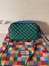 Carica l'immagine nel visualizzatore di Gallery, Gucci Marmont Camera Bag Sall Limited Edition Off The Grid
