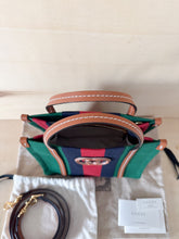 Carica l'immagine nel visualizzatore di Gallery, Gucci Tote Bag Fascia Web Small
