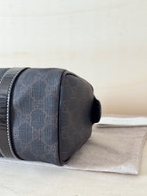 Carica l&#39;immagine nel visualizzatore di Gallery, Gucci Bauletto Small Joy GG Supreme
