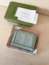 Carica l'immagine nel visualizzatore di Gallery, Gucci Portafoglio Compact GG Ophidia Verde Acqua
