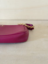 Carica l'immagine nel visualizzatore di Gallery, Fendi Pochette Ciclamino
