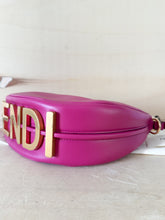 Carica l&#39;immagine nel visualizzatore di Gallery, Fendi Borsa Fendigraphy Small Color Magenta

