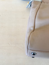 Carica l&#39;immagine nel visualizzatore di Gallery, Fendi Peekaboo Selleria Limited Edition Bicolor Small

