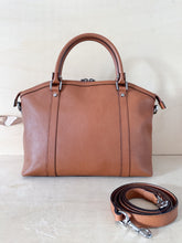 Carica l&#39;immagine nel visualizzatore di Gallery, Gucci Borsa Dome Media Color Cammello
