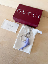 Carica l'immagine nel visualizzatore di Gallery, Gucci Portachiavi Delfino Lilla
