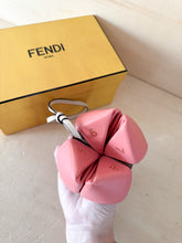 Carica l'immagine nel visualizzatore di Gallery, Fendi Charm Fortune Teller Tricolor
