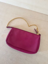 Carica l'immagine nel visualizzatore di Gallery, Fendi Pochette Ciclamino
