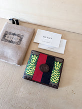 Carica l'immagine nel visualizzatore di Gallery, Gucci Portafoglio Uomo Limited Pineapple

