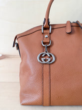 Carica l&#39;immagine nel visualizzatore di Gallery, Gucci Borsa Dome Media Color Cammello
