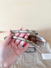 Carica l&#39;immagine nel visualizzatore di Gallery, Gucci Shopper Tote Small GG Supreme Flora
