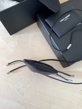 Carica l&#39;immagine nel visualizzatore di Gallery, Saint Laurent Porta AirPods E Monete
