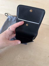 Carica l'immagine nel visualizzatore di Gallery, Balenciaga Portafoglio Compact Donna Nero Logo
