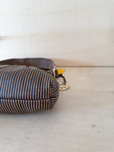 Carica l&#39;immagine nel visualizzatore di Gallery, Fendi Chef Limited Edition FF Traforate Marrone
