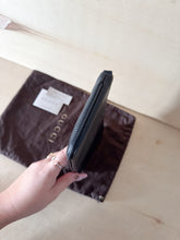 Carica l&#39;immagine nel visualizzatore di Gallery, Gucci Swing Pochette Nera
