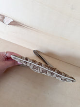 Carica l&#39;immagine nel visualizzatore di Gallery, Gucci Clutch GG Vintage
