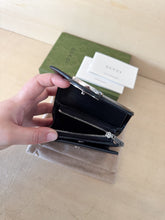 Carica l'immagine nel visualizzatore di Gallery, Gucci Portafoglio Petite GG Compact Nero
