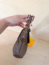 Carica l&#39;immagine nel visualizzatore di Gallery, Fendi Chef Limited Edition FF Traforate Marrone
