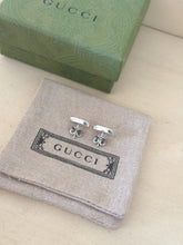 Carica l'immagine nel visualizzatore di Gallery, Gucci Orecchini GG Rosa Argento
