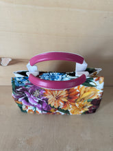 Carica l'immagine nel visualizzatore di Gallery, Dolce &amp; Gabbana Mini Tote Floreale

