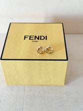 Carica l'immagine nel visualizzatore di Gallery, Fendi Orecchini FF Nodo
