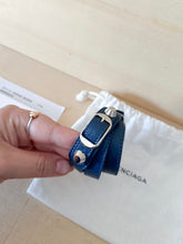 Carica l'immagine nel visualizzatore di Gallery, Balenciaga Bracciale Triplo City
