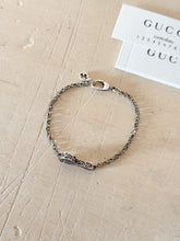 Carica l'immagine nel visualizzatore di Gallery, Gucci Bracciale GG Chiave Marmont
