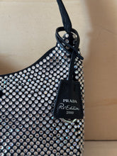 Carica l'immagine nel visualizzatore di Gallery, Prada Re-Edition 2000 Crystal Nera
